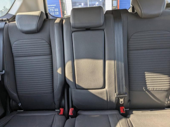 Photo 15 du bon plan FORD Kuga 2.0 TDCi 180ch Stop&Start Titanium 4x4 Powershift occasion à 14900 €