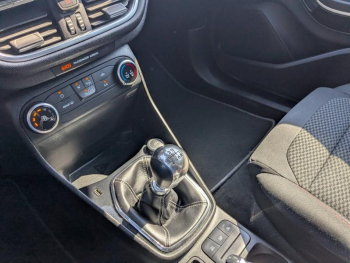 Photo 12 du bon plan FORD Fiesta 1.0 EcoBoost 100ch Stop&Start ST-Line 3p Euro6.2 occasion à 10990 €