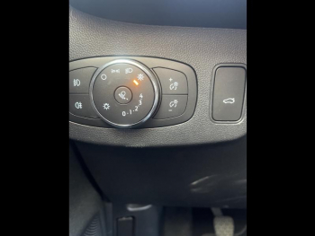 Photo 21 du bon plan FORD Puma 1.0 Flexifuel  125ch S&S mHEV Titanium X occasion à 18980 €