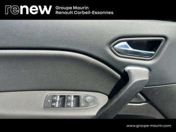 Photo 13 du bon plan RENAULT Captur 1.6 E-Tech hybride 145ch Intens -21 occasion à 19390 €