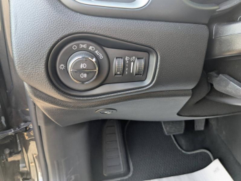 Photo 4 du bon plan JEEP Renegade 1.3 GSE T4 190ch 4xe Brooklyn Edition AT6 MY21 occasion à 17850 €