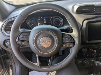 Photo 5 du bon plan JEEP Renegade 1.3 GSE T4 190ch 4xe Brooklyn Edition AT6 MY21 occasion à 17850 €