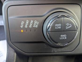 Photo 17 du bon plan JEEP Renegade 1.3 GSE T4 190ch 4xe Brooklyn Edition AT6 MY21 occasion à 17850 €