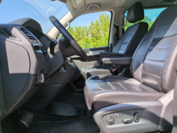 Photo 12 du bon plan VOLKSWAGEN Multivan 2.0 TDI 150ch BlueMotion Technology Carat 4Motion DSG7 Court occasion à 33990 €