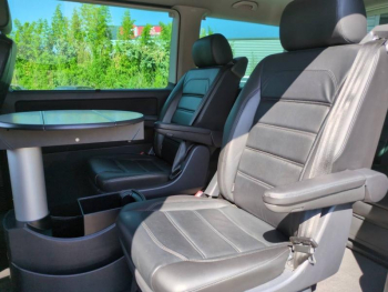 Photo 13 du bon plan VOLKSWAGEN Multivan 2.0 TDI 150ch BlueMotion Technology Carat 4Motion DSG7 Court occasion à 33990 €
