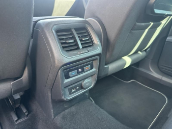 Photo 18 du bon plan VOLKSWAGEN Tiguan 2.0 TDI 150ch Confortline Business occasion à 19500 €