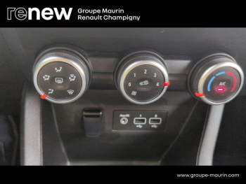 Photo 16 du bon plan RENAULT Clio 1.0 TCe 90ch Evolution occasion à 13290 €