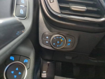 Photo 13 du bon plan FORD Fiesta 1.0 EcoBoost 95ch Cool & Connect 5p occasion à 11990 €