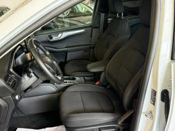 Photo 6 du bon plan FORD Kuga 2.5 Duratec 190ch FHEV E85 Titanium BVA occasion à 22989 €