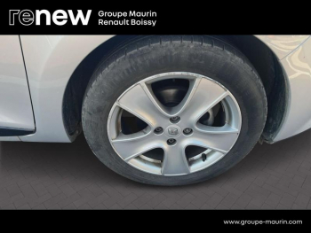 Photo 24 du bon plan RENAULT Clio Estate 0.9 TCe 90ch energy Intens eco² occasion à 11990 €