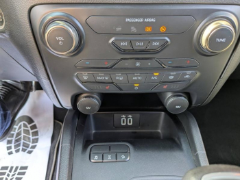 Photo 13 du bon plan FORD Ranger VUL 2.0 TDCi 213ch DOUBLE CABINE 4 PLACES NO TVS TVA RECUPERABLE occasion à 46990 €