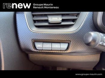 Photo 25 du bon plan RENAULT Arkana 1.6 E-Tech hybride 145ch Evolution -22 occasion à 19990 €