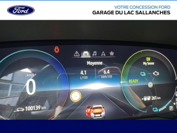 Photo 9 du bon plan RENAULT Captur 1.6 E-Tech Plug-in 160ch Intens occasion à 13590 €