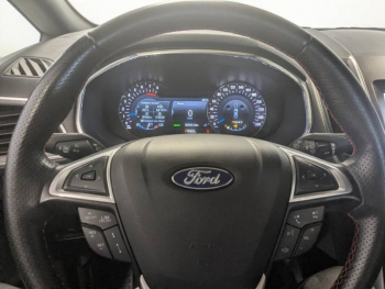 Photo 17 du bon plan FORD S-MAX 2.5 Duratec 190ch Hybrid ST-Line eCVT occasion à 31990 €