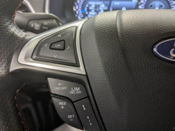 Photo 18 du bon plan FORD S-MAX 2.5 Duratec 190ch Hybrid ST-Line eCVT occasion à 31990 €