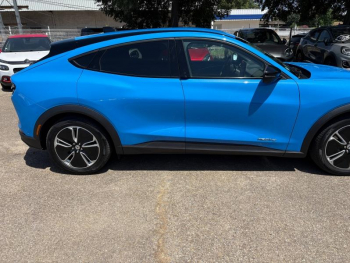 Photo 8 du bon plan FORD Mustang Mach-E 269ch Standard Range 72,6kWh Mach-E Propulsion occasion à 29990 €