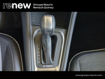 Photo 10 du bon plan RENAULT Captur 1.6 E-Tech hybride 145ch Techno Fast Track occasion à 18990 €