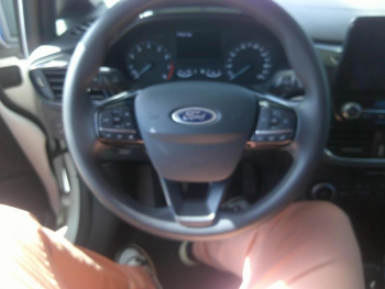 Photo 7 du bon plan FORD Fiesta 1.0 EcoBoost 100ch Stop&Start Cool & Connect 5p E85 occasion à 11900 €