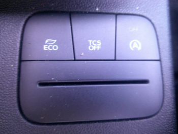 Photo 15 du bon plan FORD Fiesta 1.0 EcoBoost 100ch Stop&Start Cool & Connect 5p E85 occasion à 11900 €