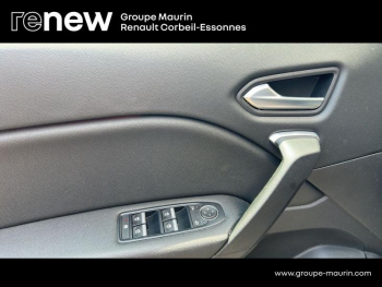 Photo 14 du bon plan RENAULT Captur 1.6 E-Tech hybride 145ch Techno Fast Track occasion à 19380 €