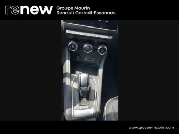 Photo 19 du bon plan RENAULT Captur 1.6 E-Tech hybride 145ch Techno Fast Track occasion à 19380 €