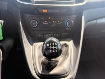 Photo 19 du bon plan FORD Transit Connect VUL L1 1.0E 100ch E85 Trend Business Nav occasion à 13990 €