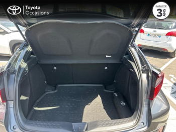Photo 10 du bon plan TOYOTA C-HR 1.8 Hybride 122ch Dynamic Business E-CVT occasion à 17990 €