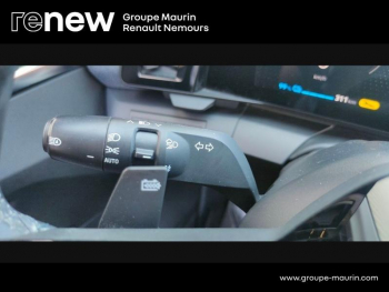 Photo 21 du bon plan RENAULT Megane E-Tech Electric EV60 130ch Evolution ER super charge -B occasion à 21990 €