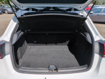 Photo 13 du bon plan MERCEDES-BENZ Classe A 200 163ch Style Line 7G-DCT occasion à 20900 €
