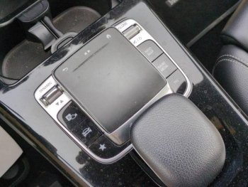 Photo 26 du bon plan MERCEDES-BENZ Classe A 200 163ch Style Line 7G-DCT occasion à 20900 €