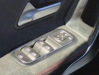 Photo 20 du bon plan MERCEDES-BENZ Classe A 180 d 116ch AMG Line 7G-DCT occasion à 18990 €
