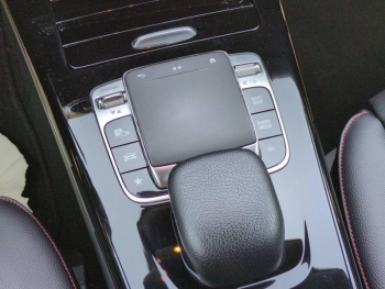 Photo 22 du bon plan MERCEDES-BENZ Classe A 180 d 116ch AMG Line 7G-DCT occasion à 18990 €