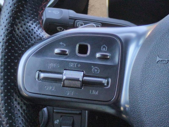 Photo 23 du bon plan MERCEDES-BENZ Classe A 180 d 116ch AMG Line 7G-DCT occasion à 18990 €