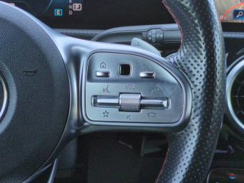 Photo 24 du bon plan MERCEDES-BENZ Classe A 180 d 116ch AMG Line 7G-DCT occasion à 18990 €