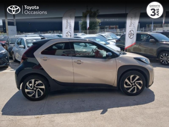Photo 17 du bon plan TOYOTA Aygo X 1.0 VVT-i 72ch Design S-CVT MY23 occasion à 15990 €