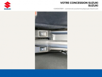 Photo 19 du bon plan SUZUKI Swift 1.2 Dualjet Hybrid 83ch Pack occasion à 13990 €