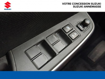 Photo 13 du bon plan SUZUKI Swift 1.2 Dualjet Hybrid 83ch Pack Auto occasion à 16490 €