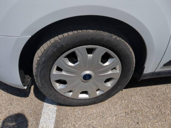 Photo 8 du bon plan FORD Transit Connect VUL L2 1.0E 100ch E85 Trend occasion à 17988 €