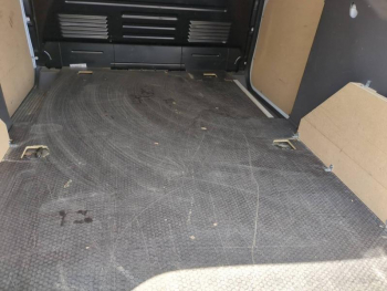 Photo 11 du bon plan FORD Transit Connect VUL L2 1.0E 100ch E85 Trend occasion à 17988 €