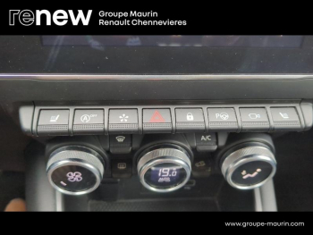 Photo 31 du bon plan RENAULT Captur 1.3 TCe 155ch FAP Initiale Paris EDC - 20 occasion à 16999 €
