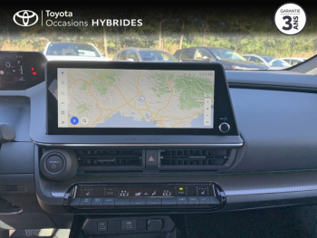 Photo 15 du bon plan TOYOTA Prius Rechargeable 2.0 Hybride Rechargeable 223ch Design occasion à 30990 €