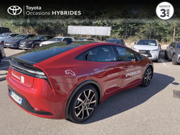 Photo 18 du bon plan TOYOTA Prius Rechargeable 2.0 Hybride Rechargeable 223ch Design occasion à 30990 €