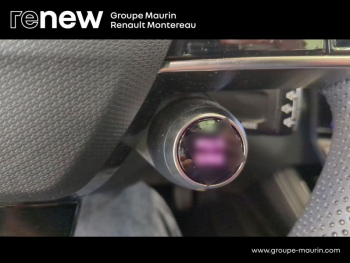 Photo 19 du bon plan RENAULT Austral 1.2 E-Tech full hybrid 200ch Iconic occasion à 33490 €
