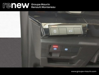 Photo 21 du bon plan RENAULT Austral 1.2 E-Tech full hybrid 200ch Iconic occasion à 33490 €