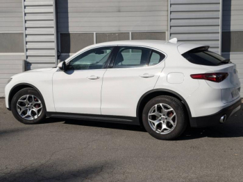 Photo 23 du bon plan ALFA ROMEO Stelvio 2.2 Diesel 160ch Super AT8 MY19 occasion à 18990 €