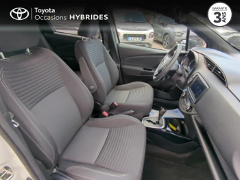 Photo 6 du bon plan TOYOTA Yaris 100h Collection 5p RC19 occasion à 14500 €