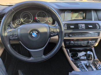Photo 16 du bon plan BMW Série 5 518dA 150ch Lounge Plus occasion à 11990 €