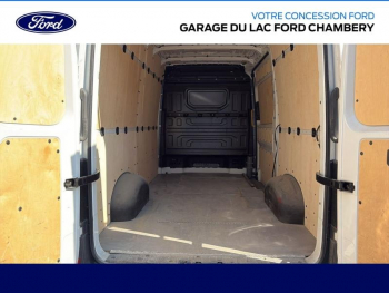 Photo 12 du bon plan VOLKSWAGEN Crafter Fg VUL 35 L3H3 2.0 TDI 140ch Business Traction occasion à 33990 €