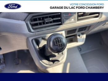 Photo 17 du bon plan VOLKSWAGEN Crafter Fg VUL 35 L3H3 2.0 TDI 140ch Business Traction occasion à 33990 €