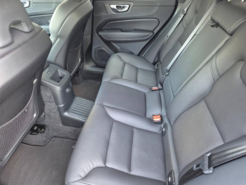 Photo 5 du bon plan VOLVO XC60 T6 Hybride Rechargeable 253 + 145ch Ultra Style Dark Geartronic 8 AWD occasion à 51990 €
